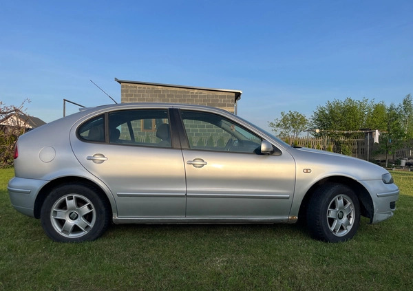 Seat Leon cena 6400 przebieg: 215615, rok produkcji 1999 z Września małe 562
